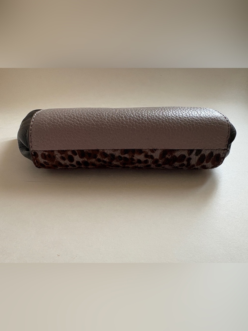 Pour La Victoire Crossbody with Gold Chain - Picture 3 of 4